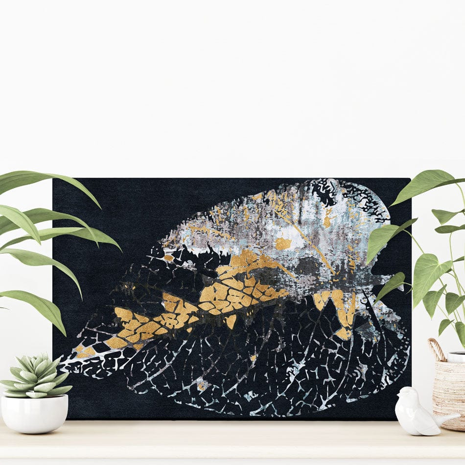 Decorative Leaf Canvas Print wall art product Muzi pear studio / Shutterstock